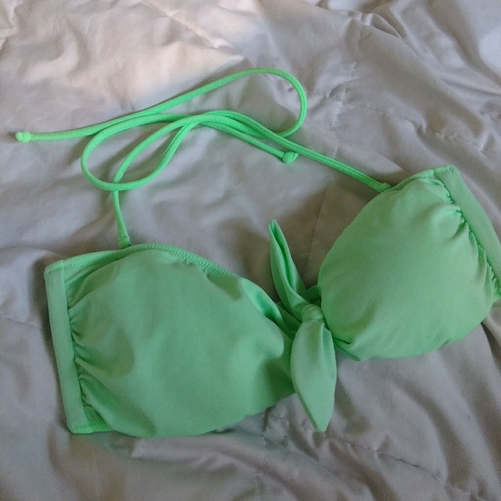 Victoria's Secret Bikini Top Like New